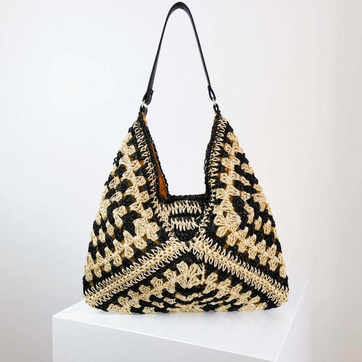 Women's Fashion Handmade Straw Woven Hollow Contrast Color Weave Shoulder Bag - terrifictrend