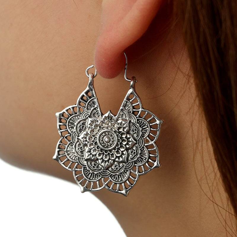 Vintage ethnic style metal openwork floral flower earrings - terrifictrend