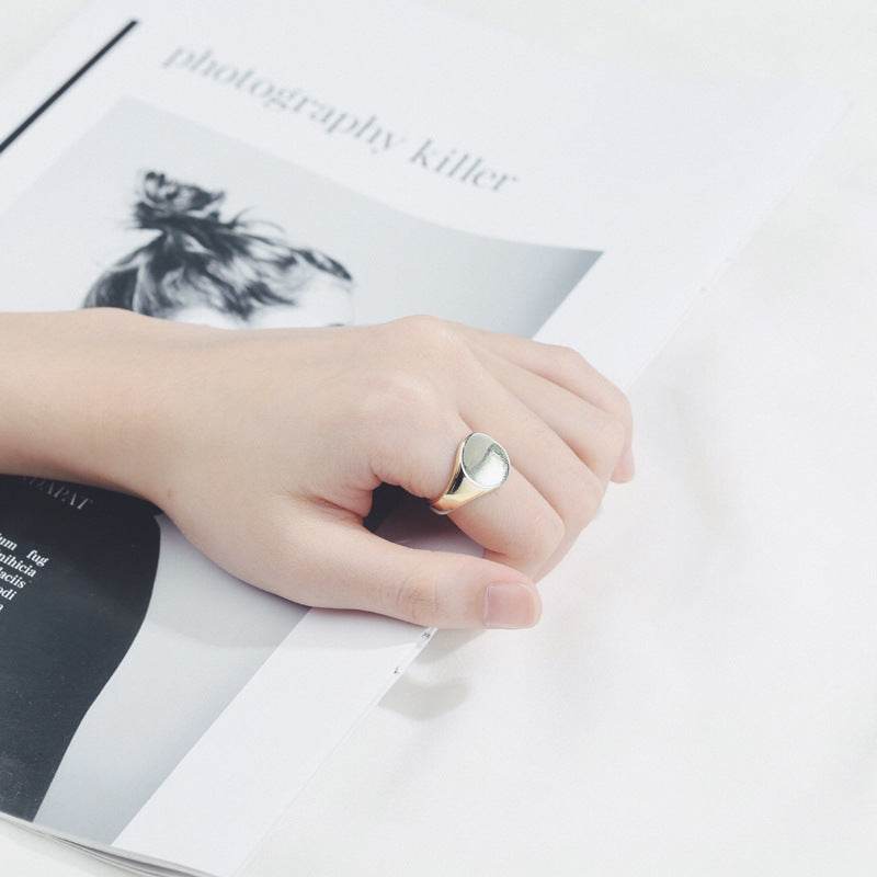 Oval smooth ring atmosphere index ring fashion - terrifictrend