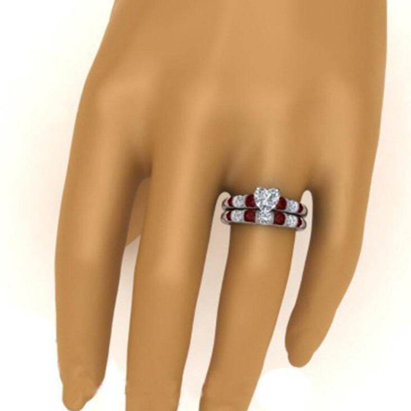 Statement Fashion Set Ring With Heart Shaped Diamonds - terrifictrend