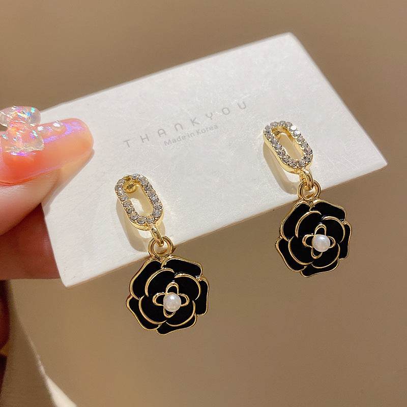 Women's Fashion Temperament Pearl Vintage Earrings - terrifictrend