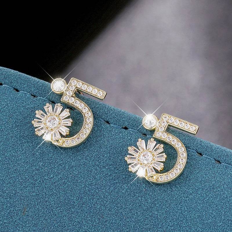 Women's Fashion Temperament Pearl Vintage Earrings - terrifictrend