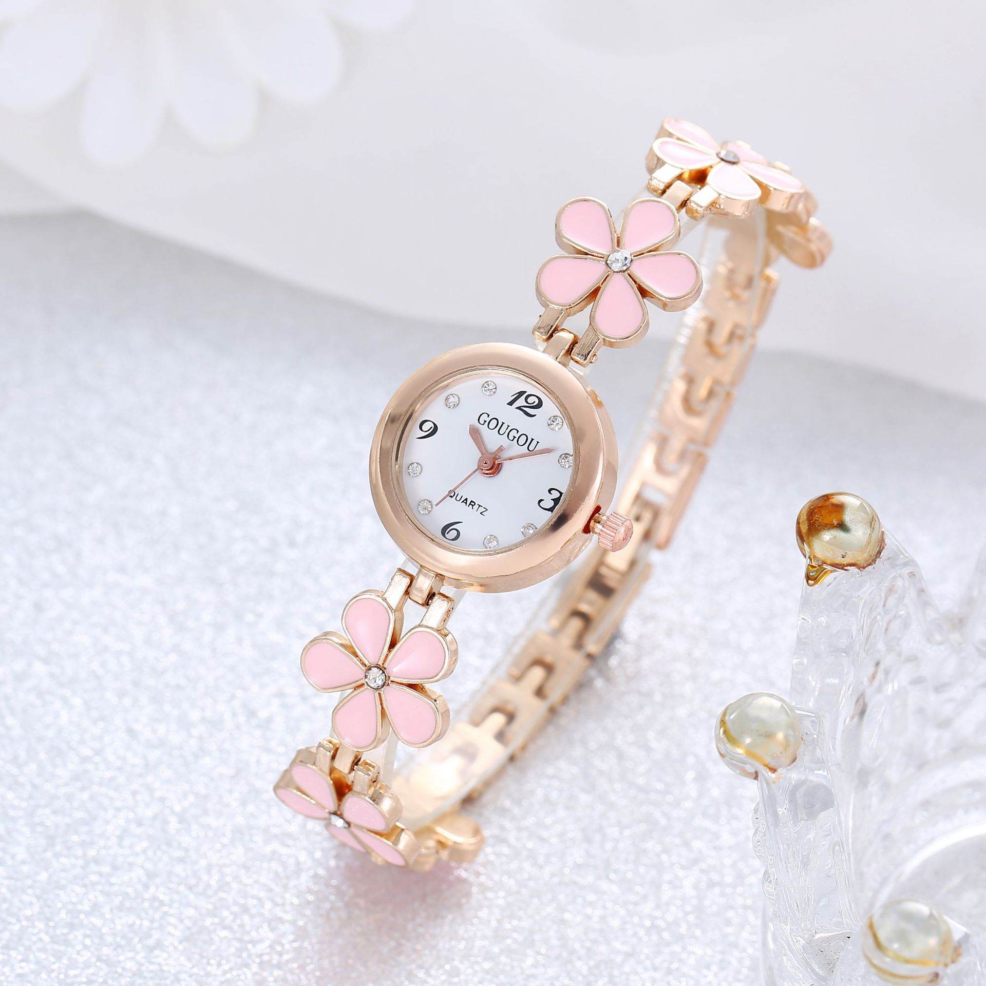 Ladies Petal Patterned Quartz Watch Bracelet Set - terrifictrend
