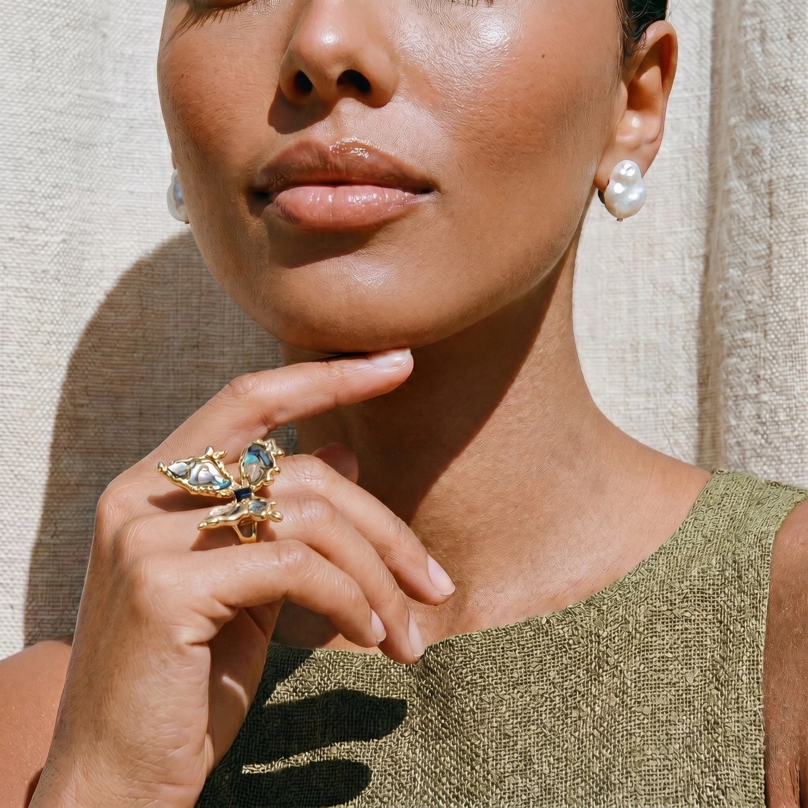 Iridescent Shell Statement Ring terrifictrend